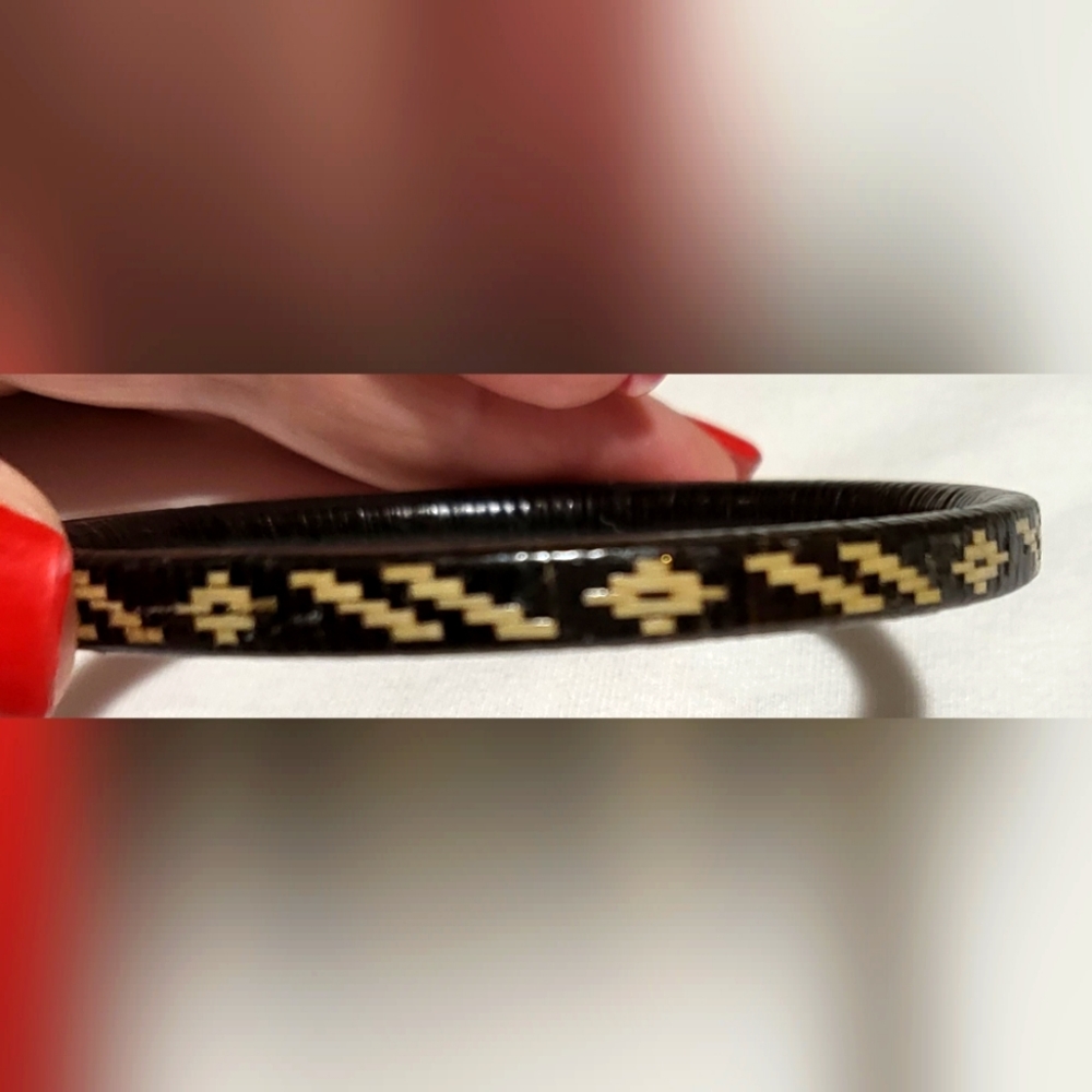 Aztec black leather‎ wrapped bangle bracelet with tan markings